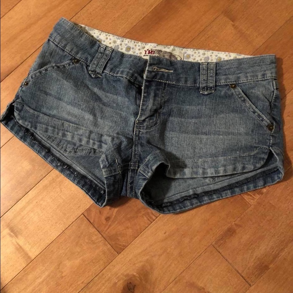 YMI Juniors Shorts Size 5